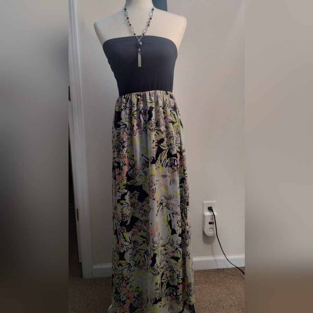 Xhilaration Navy/Yellow Strapless Maxi Dress